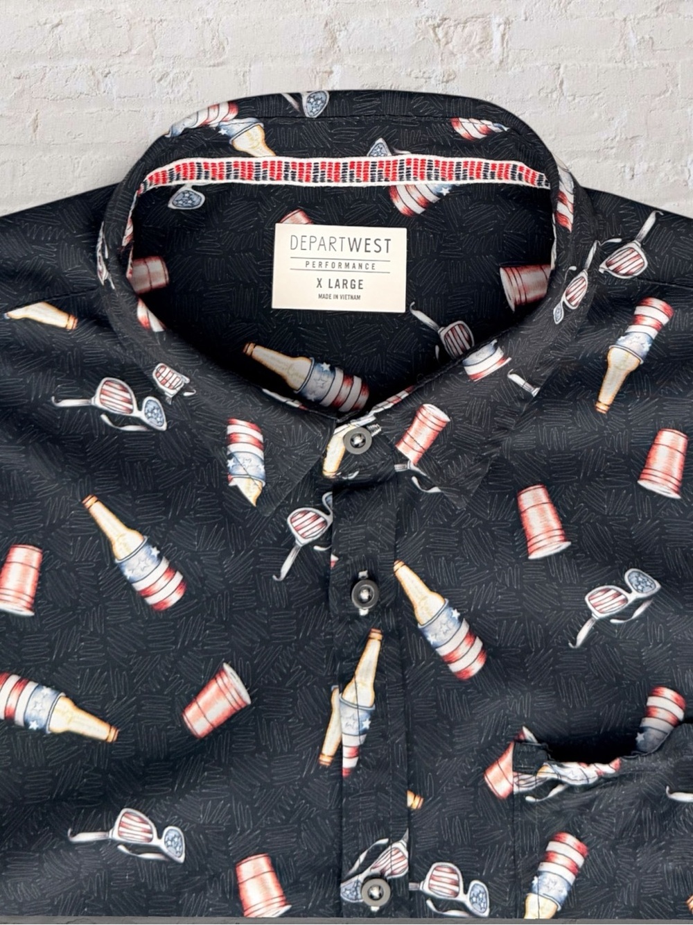 Departwest Performance Men’s XL Black Patriotic Beer Pong Button Shirt DW119CA - Picture 4 of 7